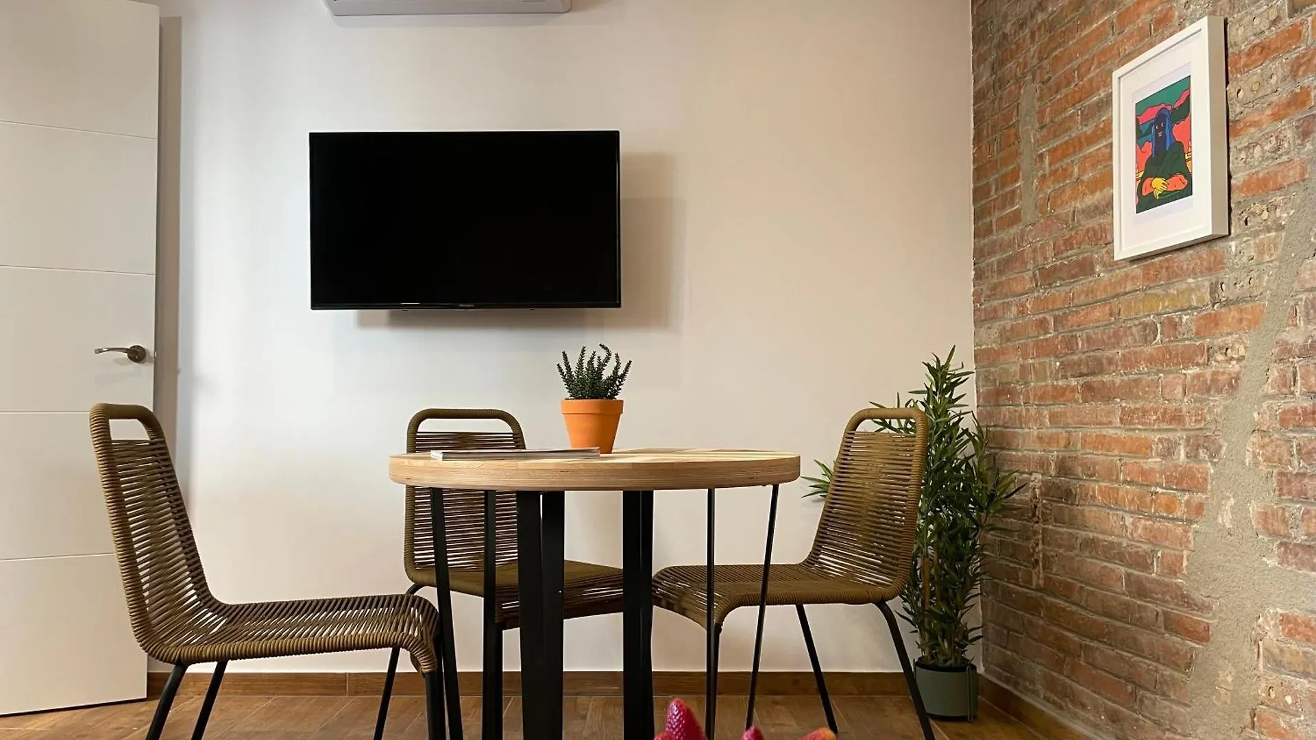 Apartment A 15 Min De Las Ramblas En Metro L'Hospitalet de Llobregat Spain